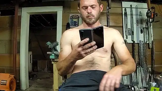 Snapshot of Bigoleslong98765 chatting on October 4, 2025, 5:27 am Bigoleslong98765 online show from October 4, 2025, 5:27 am