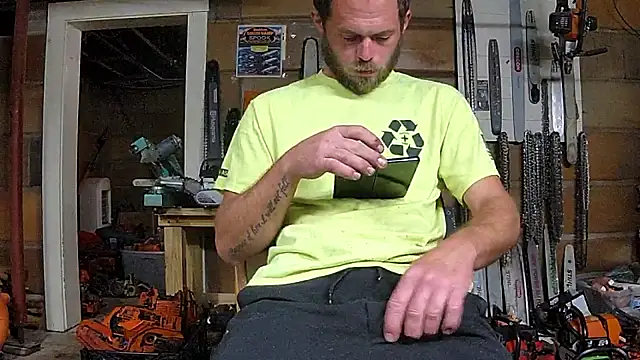 Snapshot of Bigoleslong98765 chatting on October 18, 2025, 5:32 am Bigoleslong98765 online show from October 18, 2025, 5:32 am