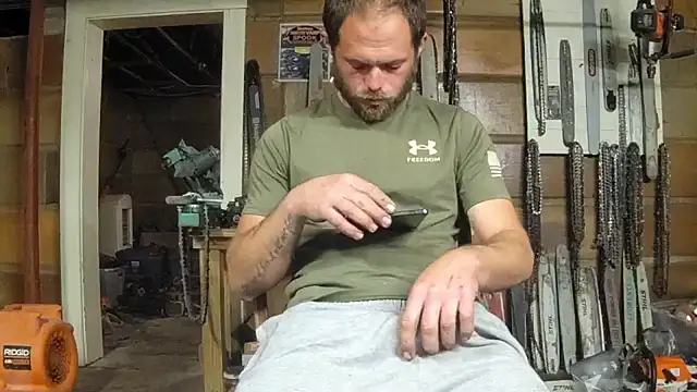 Snapshot of Bigoleslong98765 chatting on October 23, 2025, 4:12 am Bigoleslong98765 online show from October 23, 2025, 4:12 am