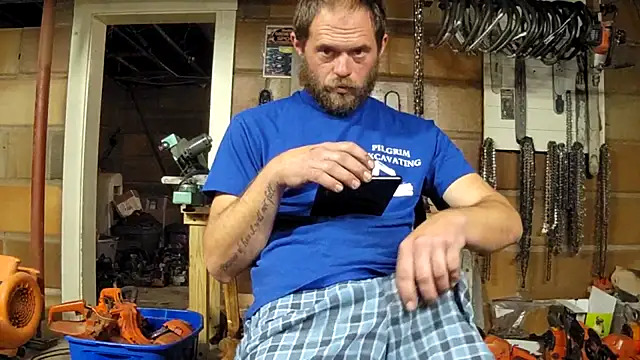 Snapshot of Bigoleslong98765 chatting on November 8, 2025, 6:18 pm Bigoleslong98765 online show from November 8, 2025, 6:18 pm