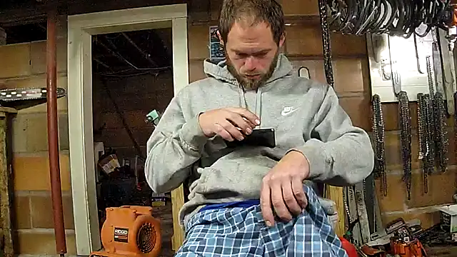 Snapshot of Bigoleslong98765 chatting on November 13, 2025, 9:14 pm Bigoleslong98765 online show from November 13, 2025, 9:14 pm