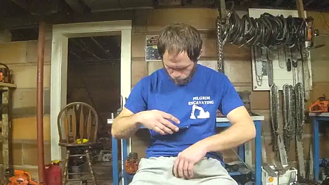 Snapshot of Bigoleslong98765 chatting on December 18, 2025, 5:24 am Bigoleslong98765 online show from December 18, 2025, 5:24 am