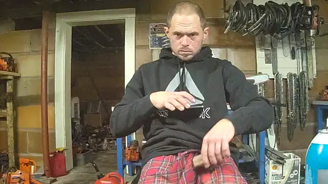 Snapshot of Bigoleslong98765 chatting on December 20, 2025, 7:43 pm Bigoleslong98765 online show from December 20, 2025, 7:43 pm