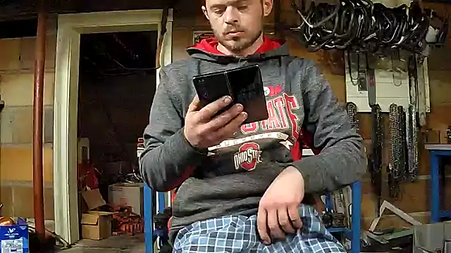 Snapshot of Bigoleslong98765 chatting on February 10, 2026, 5:55 am Bigoleslong98765 online show from February 10, 2026, 5:55 am