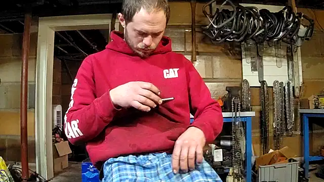 Snapshot of Bigoleslong98765 chatting on February 14, 2026, 7:32 pm Bigoleslong98765 online show from February 14, 2026, 7:32 pm