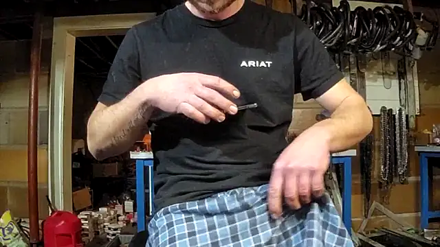 Snapshot of Bigoleslong98765 chatting on February 25, 2026, 6:56 am Bigoleslong98765 online show from February 25, 2026, 6:56 am