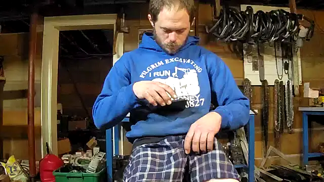 Snapshot of Bigoleslong98765 chatting on March 1, 2026, 6:26 am Bigoleslong98765 online show from March 1, 2026, 6:26 am