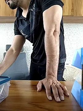 indianguy89 online show from April 4, 2026, 5:49 am