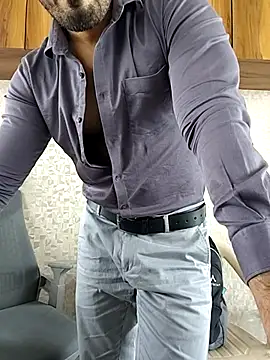 indianguy89 online show from April 15, 2026, 6:20 am