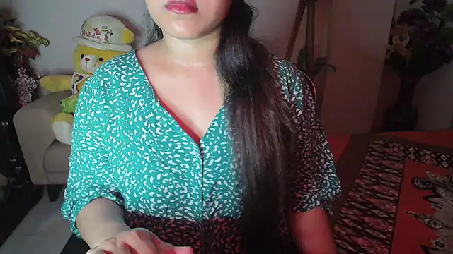 Snapshot of Most-Beautiful-Queen chatting on December 28, 2024, 6:18 pm Most-Beautiful-Queen online show from December 28, 2024, 6:18 pm