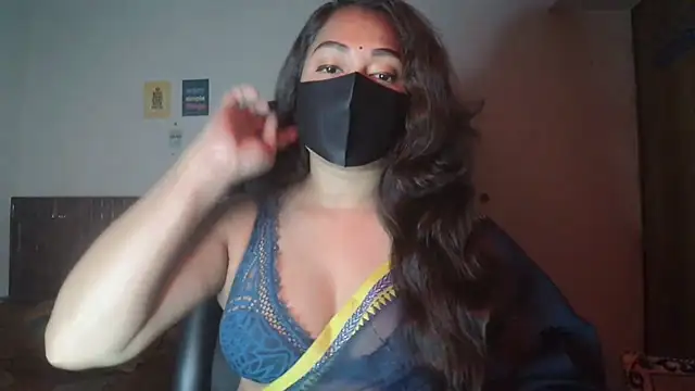 Most-Beautiful-Queen online show from November 19, 2025, 7:14 pm