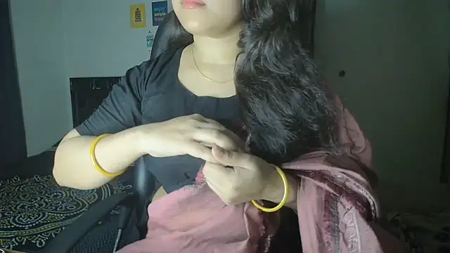 Most-Beautiful-Queen online show from May 24, 2026, 4:23 pm