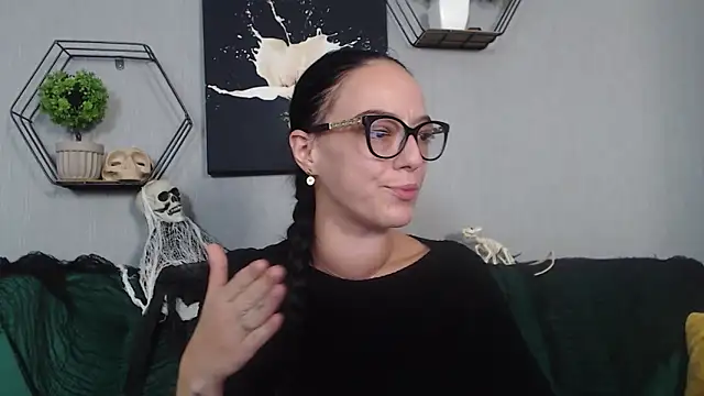 IzabelllNoir online show from October 16, 2025, 11:22 am