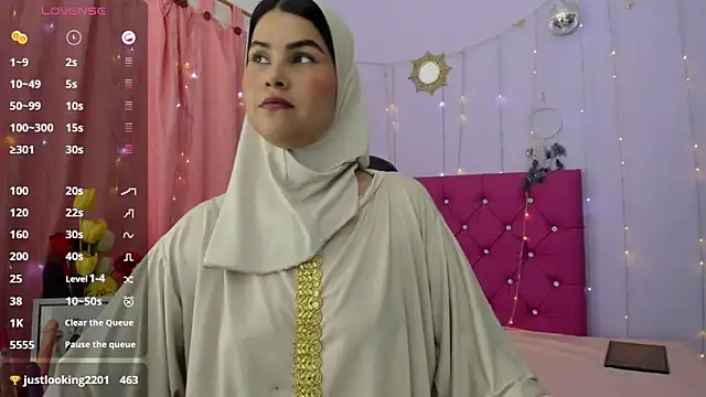AishaAmin  online show from December 14, 2024, 12:23 pm