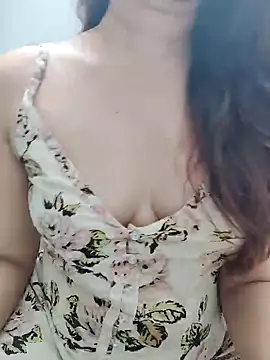 Brown Maxi online show from May 31, 2026, 6:09 pm