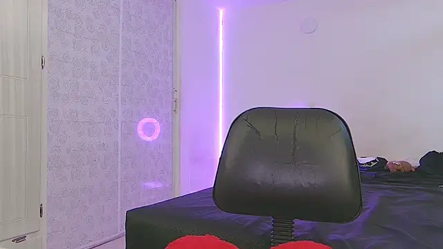 Snapshot of Lucy_Fer5 chatting on February 5, 2026, 2:33 pm Lucy Fer5 online show from February 5, 2026, 2:33 pm