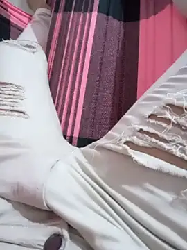 Snapshot of maikinhopL chatting on March 11, 2025, 4:32 am maikinhopL online show from March 11, 2025, 4:32 am