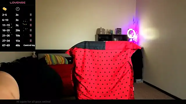 YourDreamLoverr online show from November 16, 2025, 1:11 am