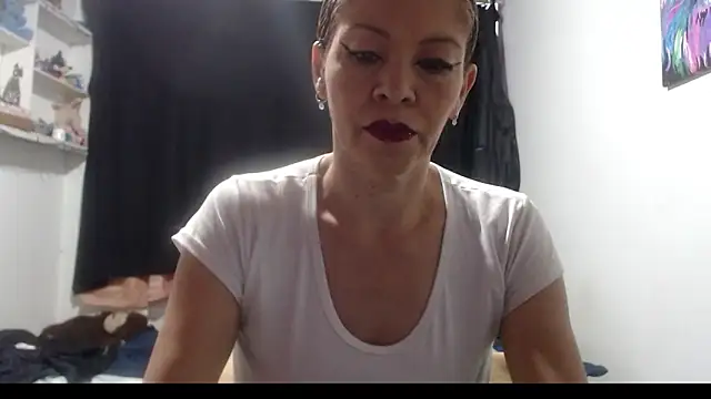 electra-mommy online show from March 21, 2026, 10:53 am
