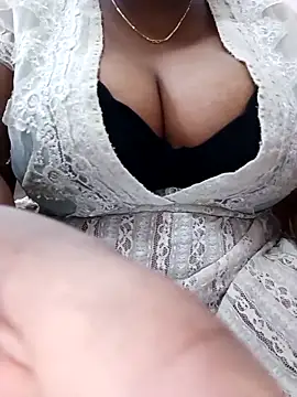 Snapshot of Rexx05@xh chatting on October 9, 2025, 1:36 am Rexx05xh online show from October 9, 2025, 1:36 am