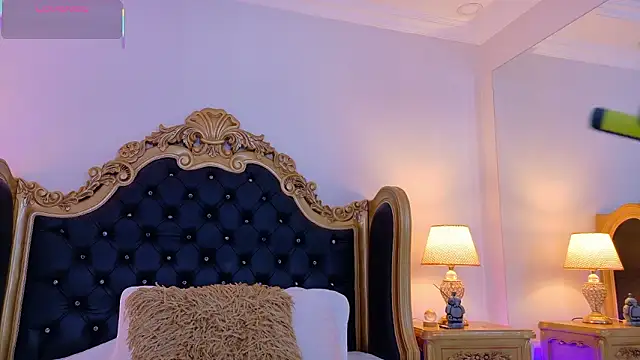 AdelinaVans online show from February 19, 2026, 11:28 am