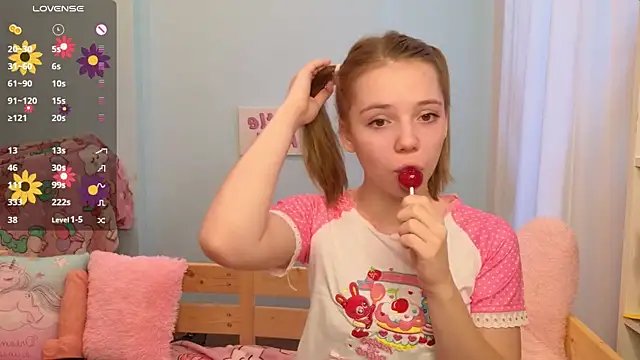 PrincessLittleKiki online show from October 7, 2025, 7:16 am