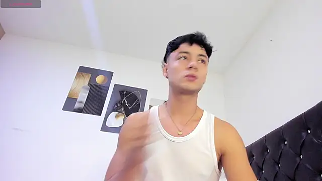 Snapshot of Sebastian-Dash chatting on October 18, 2025, 9:04 pm Sebastian-Dash online show from October 18, 2025, 9:04 pm