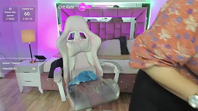 Aliciia cute1 online show from December 23, 2024, 12:03 am