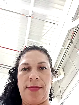 Snapshot of Aliciia_cute1 chatting on December 17, 2025, 3:07 pm Aliciia cute1 online show from December 17, 2025, 3:07 pm