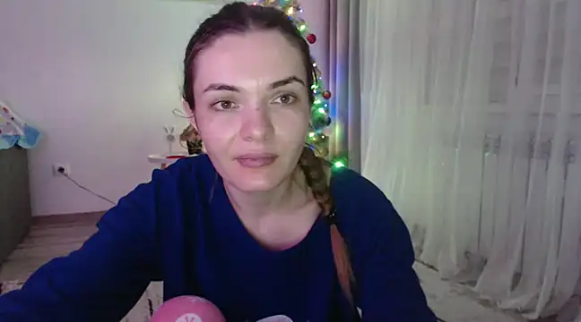 Snapshot of _JustmeHere_ chatting on December 18, 2024, 9:29 pm JustmeHere online show from December 18, 2024, 9:29 pm