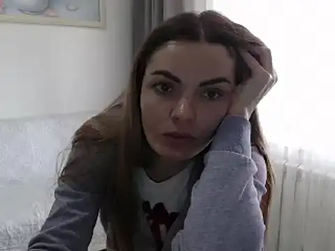 Snapshot of _JustmeHere_ chatting on February 18, 2025, 12:28 pm JustmeHere online show from February 18, 2025, 12:28 pm