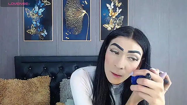 Snapshot of Evelynn_sex_ chatting on December 6, 2024, 1:33 pm Evelynn sex online show from December 6, 2024, 1:33 pm