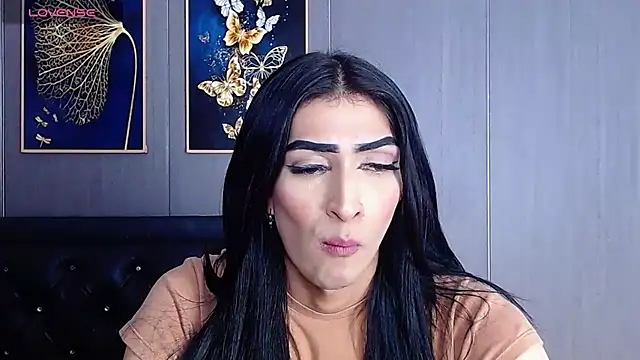 Snapshot of Evelynn_sex_ chatting on December 16, 2024, 5:33 pm Evelynn sex online show from December 16, 2024, 5:33 pm
