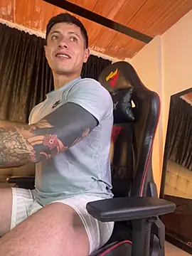 Snapshot of darmod chatting on November 16, 2025, 9:26 am darmod online show from November 16, 2025, 9:26 am