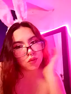 Snapshot of Celestte22 chatting on October 24, 2025, 1:24 am Celestte22 online show from October 24, 2025, 1:24 am