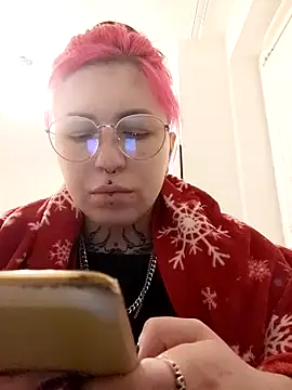 Snapshot of divine_eve chatting on February 11, 2025, 5:18 pm divine eve online show from February 11, 2025, 5:18 pm