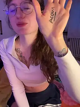  foxygirl  online show from March 1, 2026, 5:26 pm