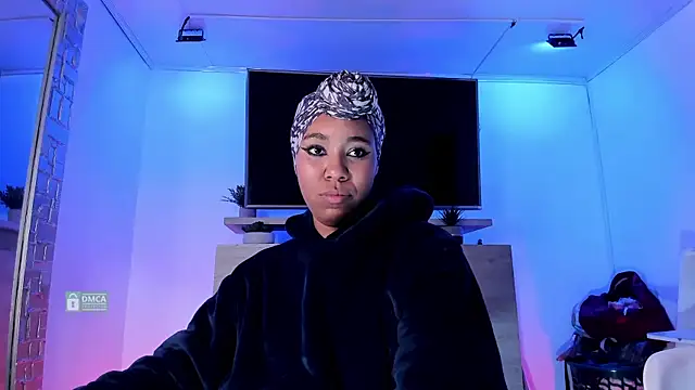 Mikeyla-Russo online show from January 22, 2025, 12:48 am