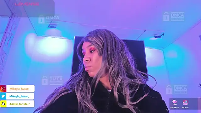 Mikeyla-Russo online show from September 30, 2025, 8:25 pm