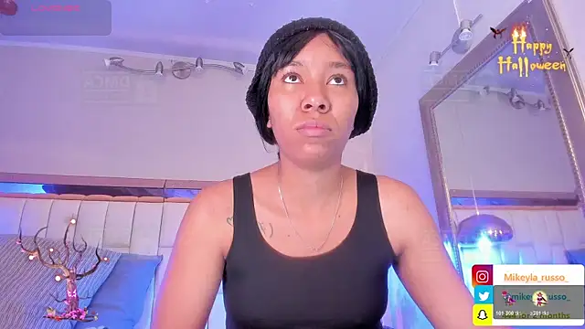 Mikeyla-Russo online show from October 21, 2025, 7:47 pm