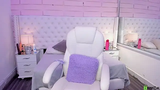 Snapshot of Yaaky_ chatting on January 10, 2025, 2:34 pm Yaaky online show from January 10, 2025, 2:34 pm