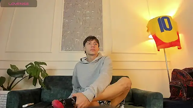 Snapshot of AlessandroDybala chatting on March 14, 2025, 3:58 pm AlessandroDybala online show from March 14, 2025, 3:58 pm