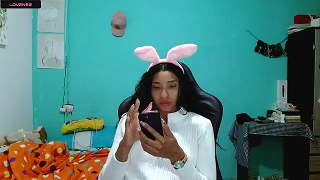 sensitive brunette online show from February 23, 2026, 4:10 am