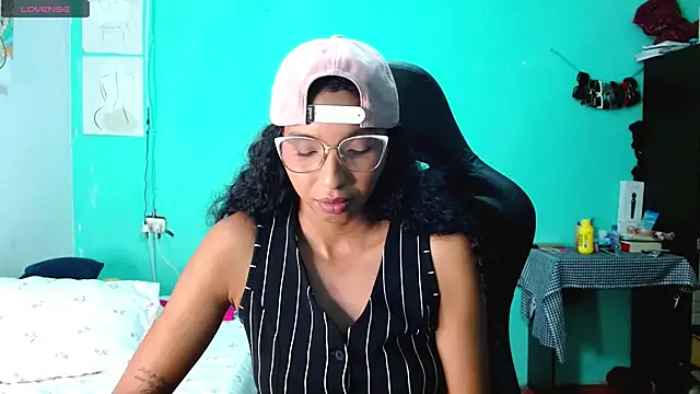 sensitive brunette online show from June 11, 2026, 2:53 am