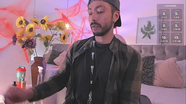 Tom cooper  online show from October 11, 2025, 12:26 pm