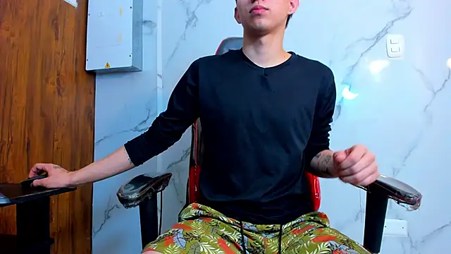 JeanRam18 online show from March 4, 2026, 1:06 pm