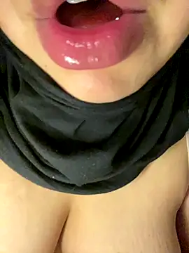 Barbyxhot online show from December 16, 2025, 1:54 am