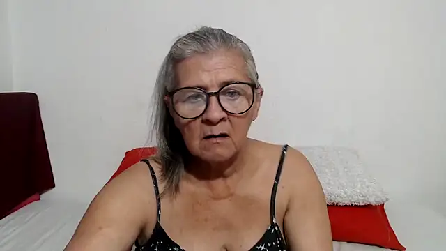 candy mature  online show from June 1, 2026, 10:22 pm