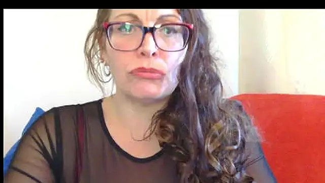 HeyyImHarlowe online show from December 14, 2024, 3:04 pm