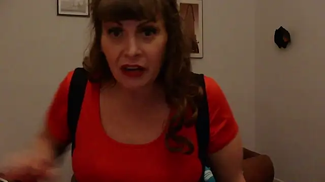 HeyyImHarlowe online show from March 7, 2025, 6:02 am